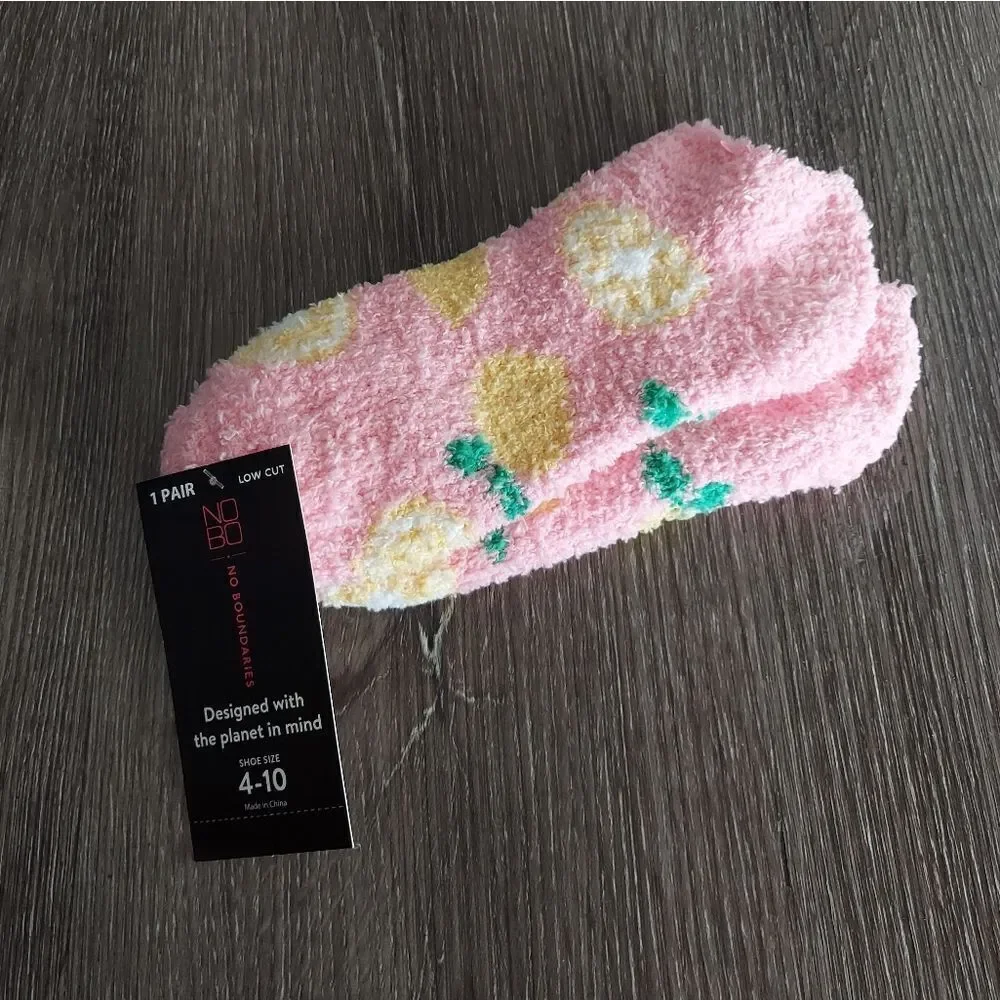 NEW No Boundaries Cozy Lemon Print Socks- Shoe Size 4-10